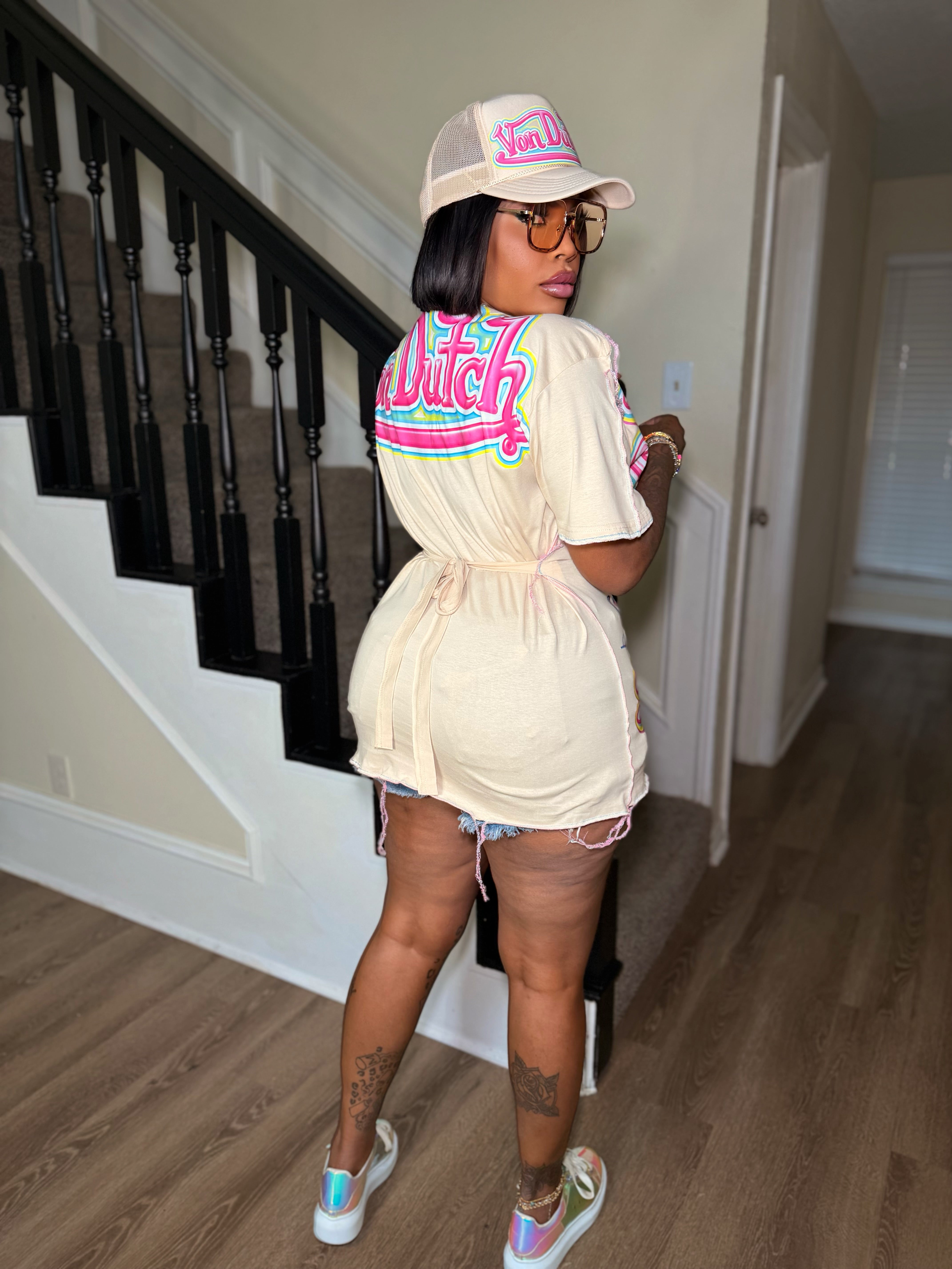 Pink Dutch tee