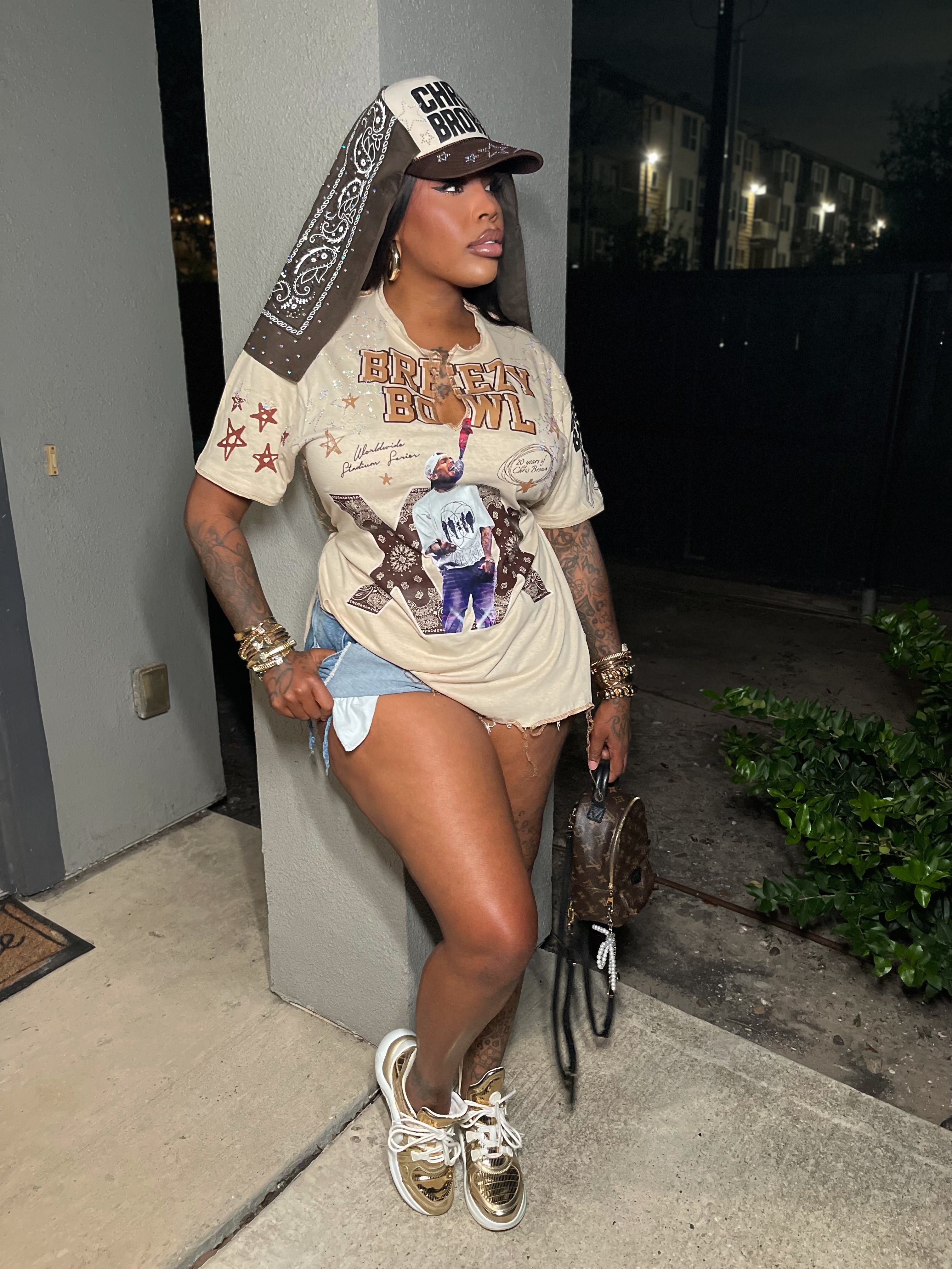 Breezy bowl tee