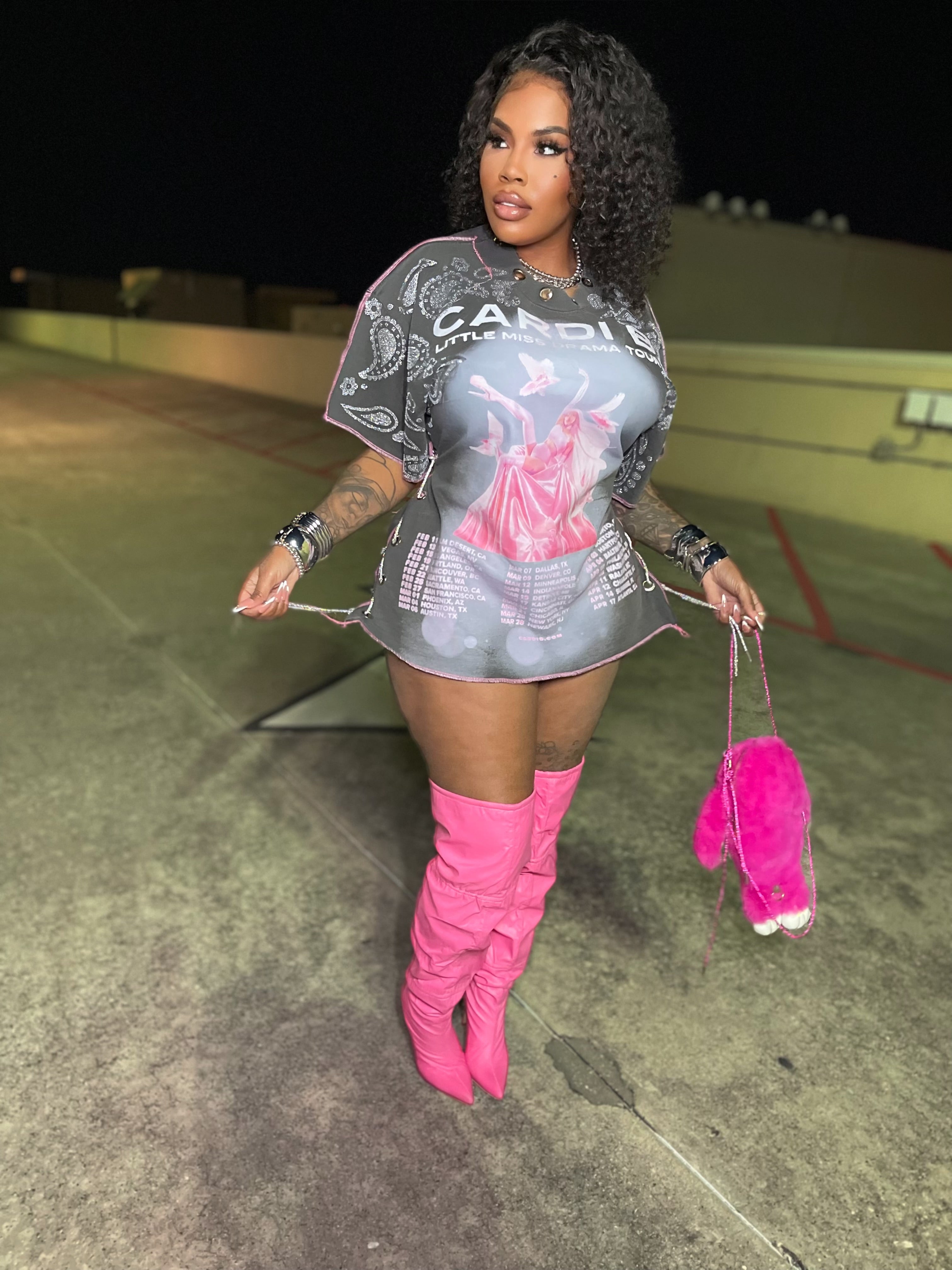 Tour dates oversized tee