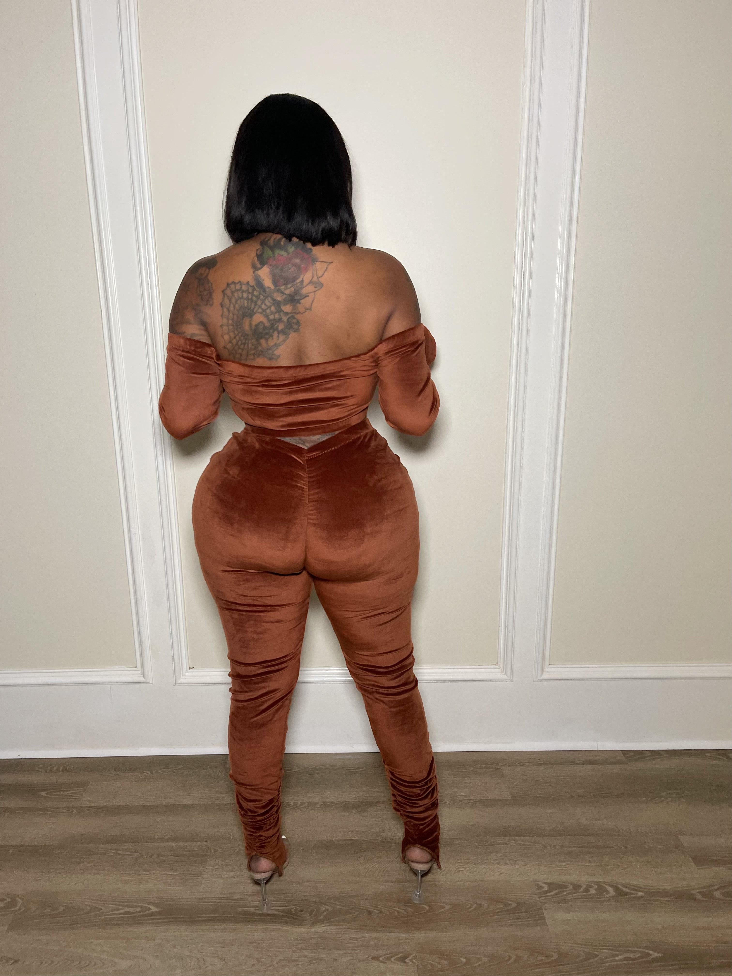 V cut stack legging set copper