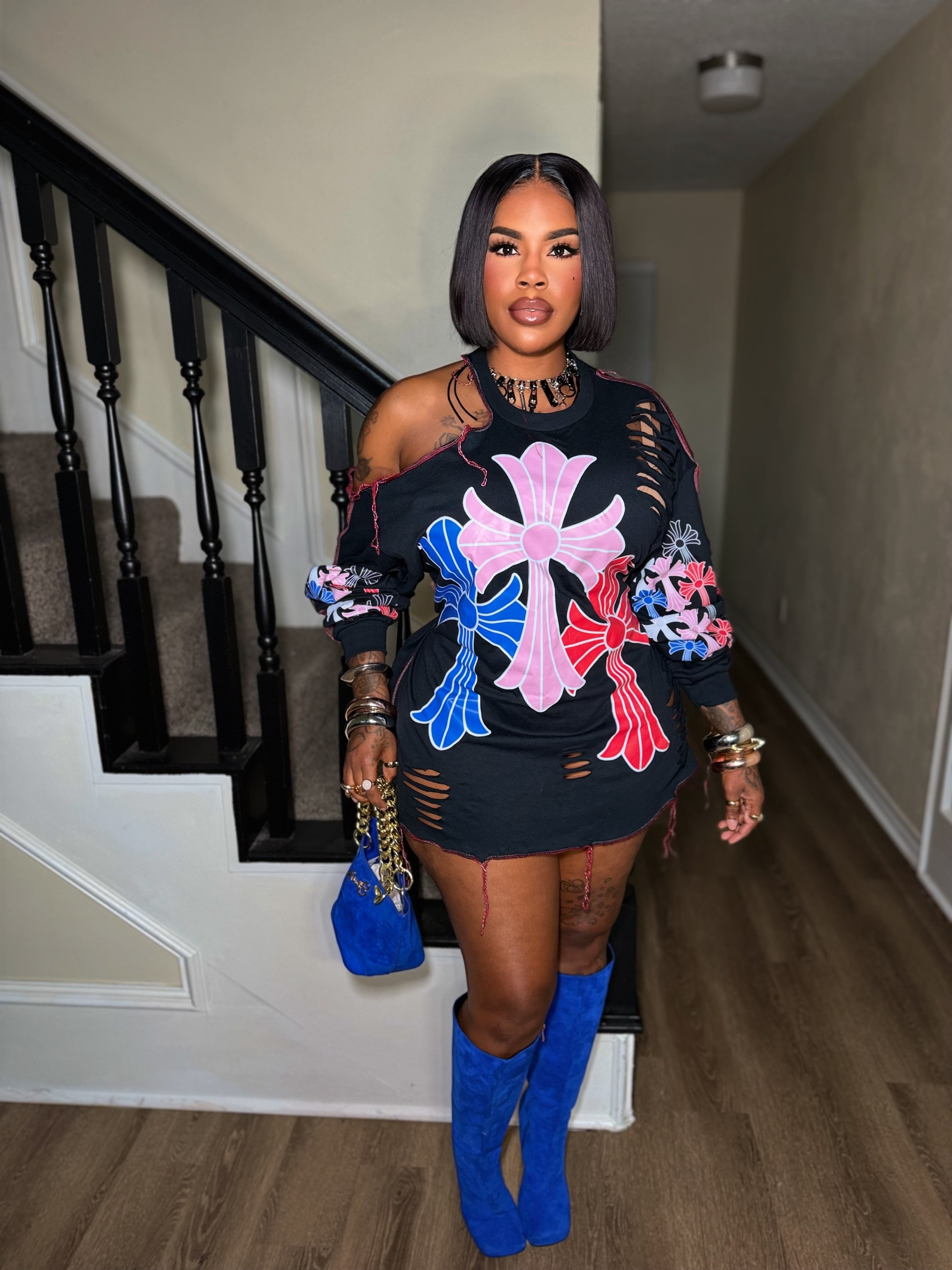 3 cross oversized tee (model wearing a 2XL/3XL) dress look
