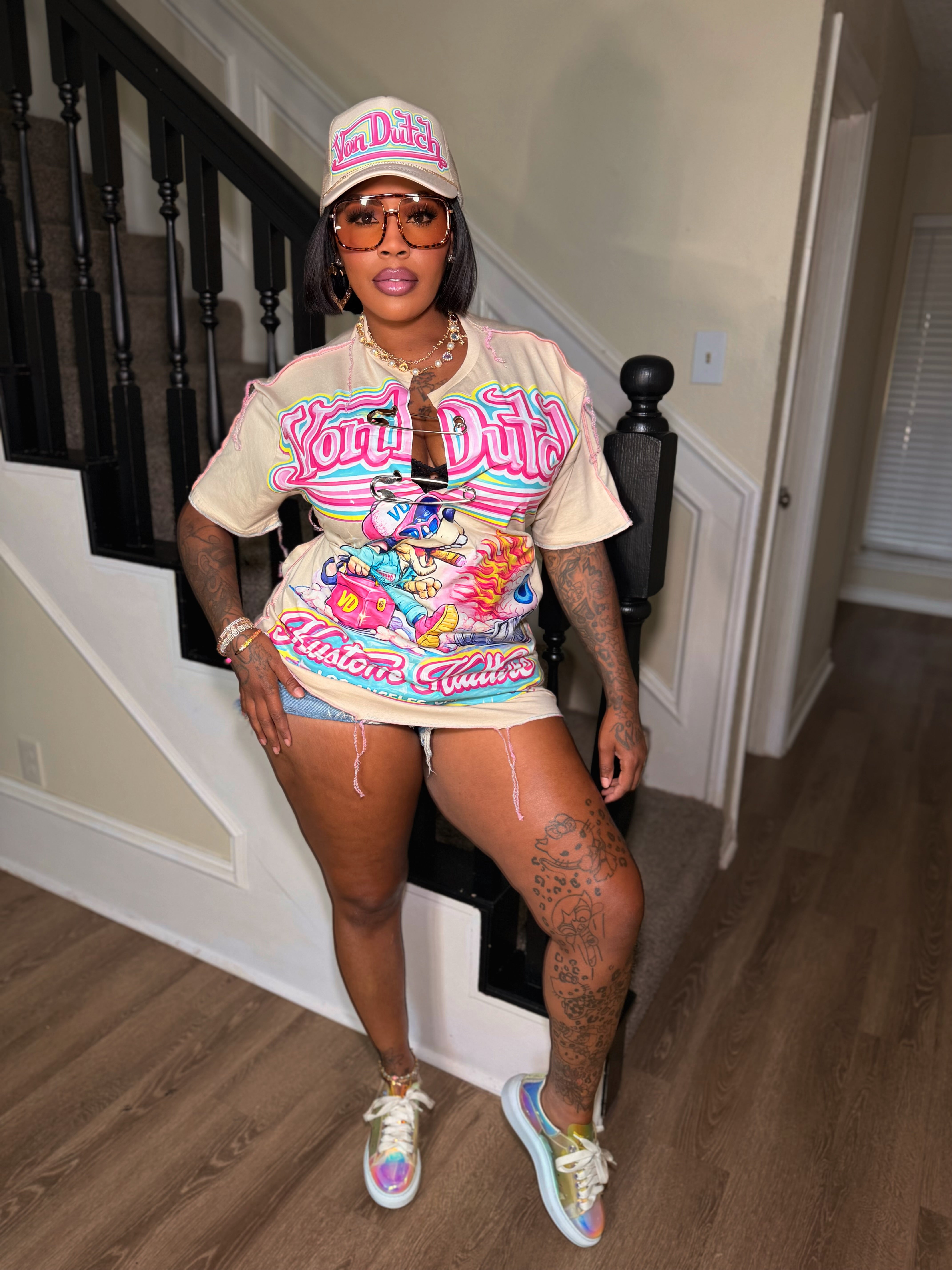 Pink Dutch tee