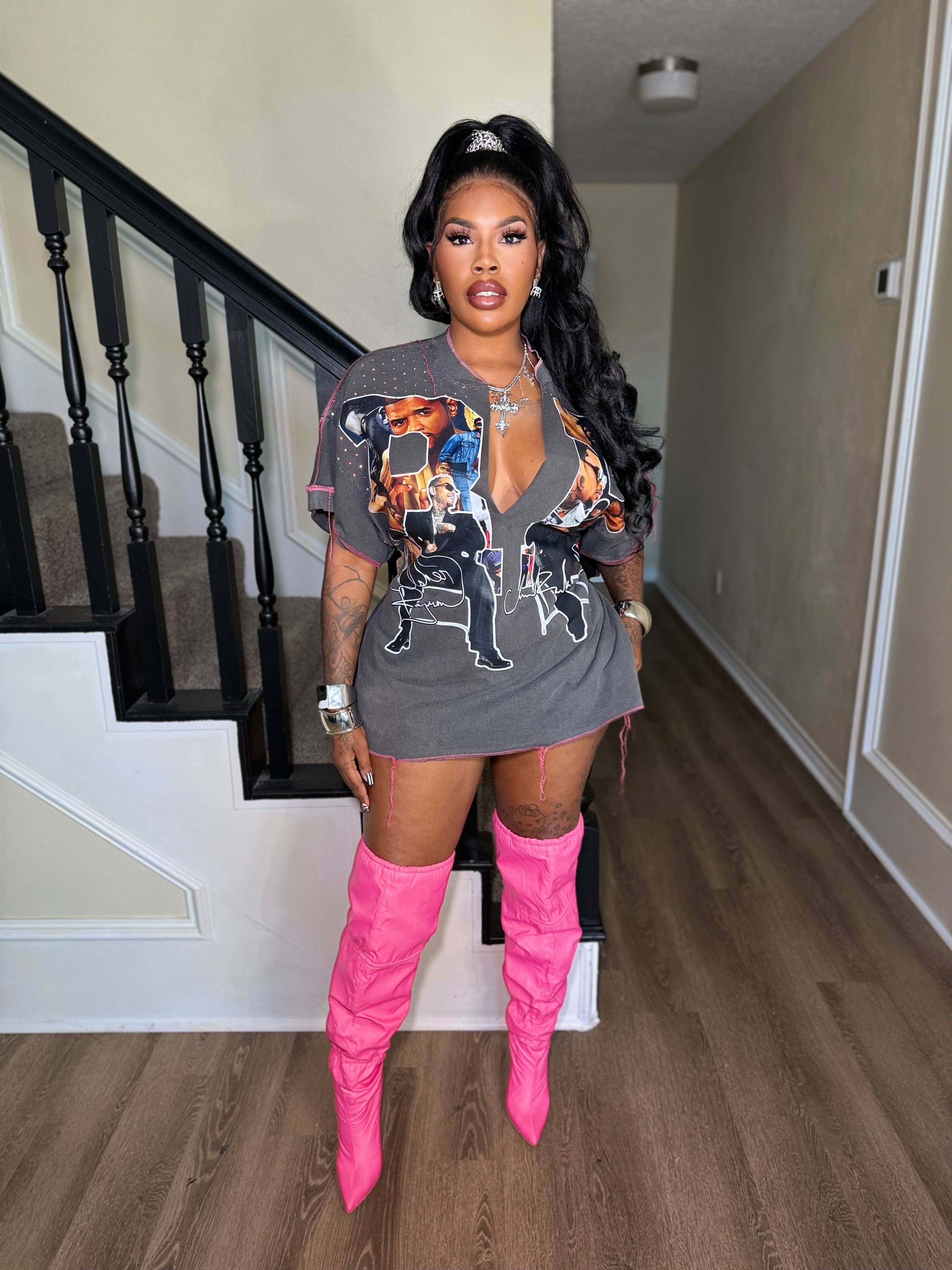 R&B tour tee pink