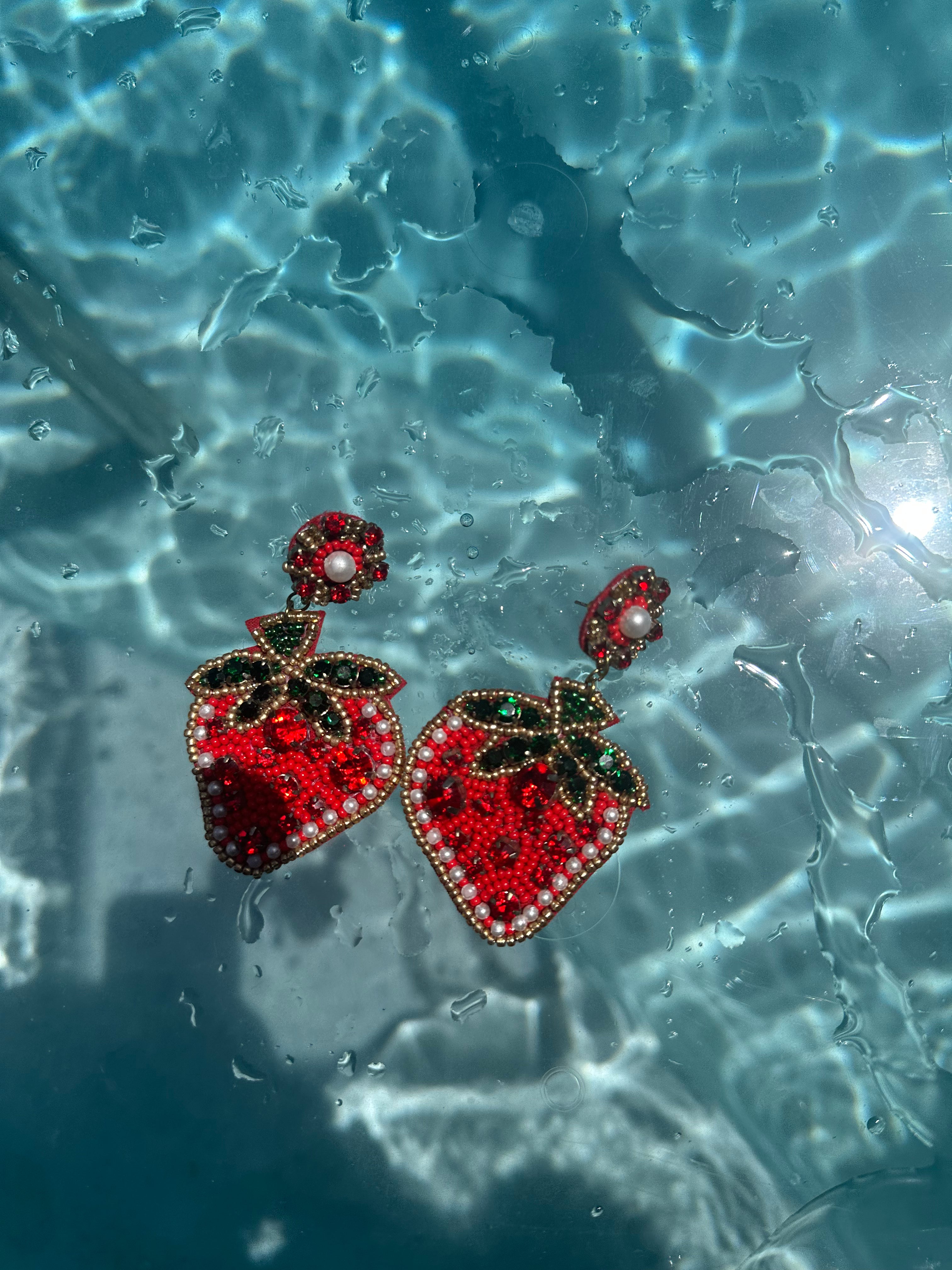 Strawberry 🍓 earrings