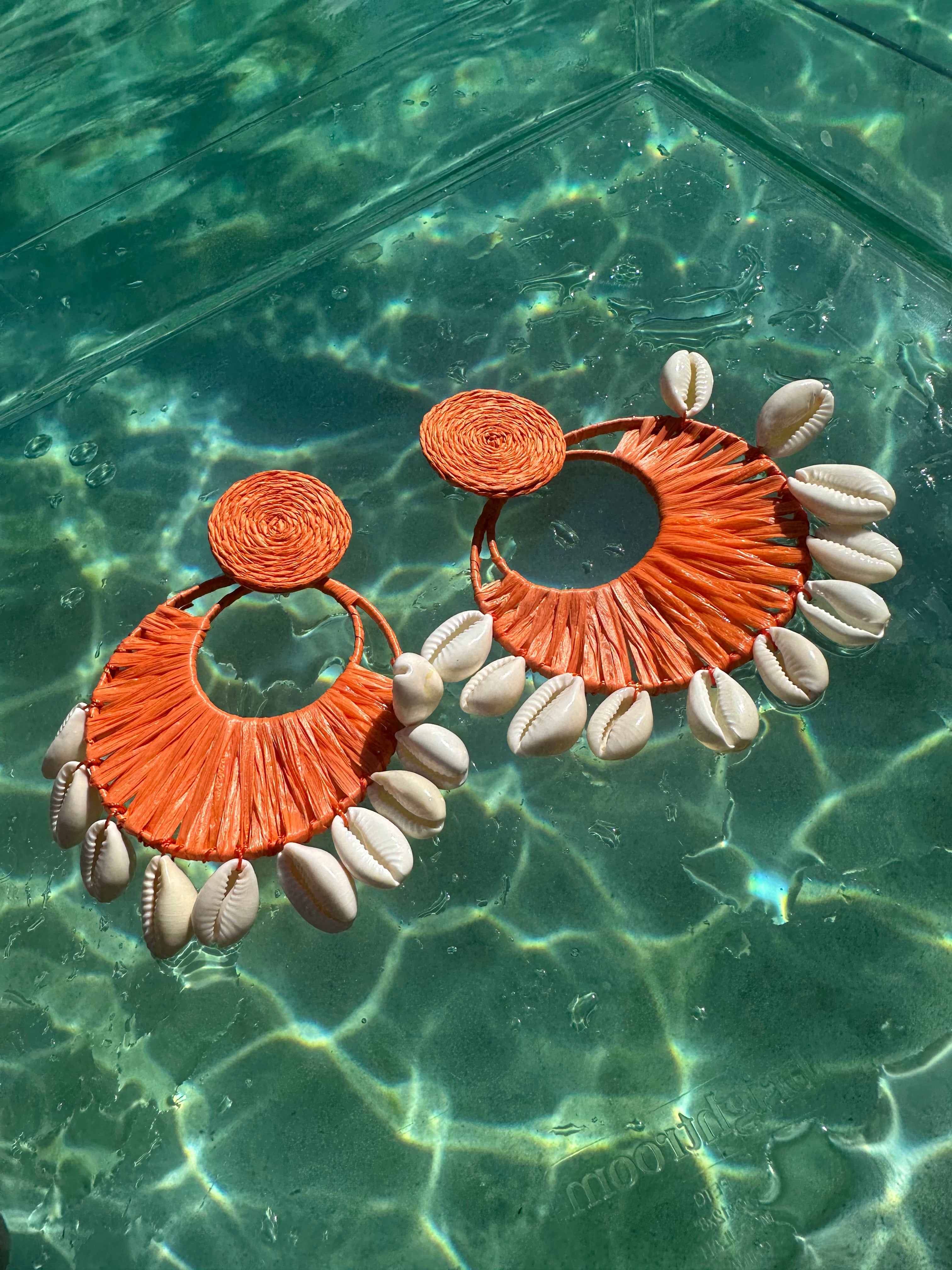 Orange shell 🐚 earring