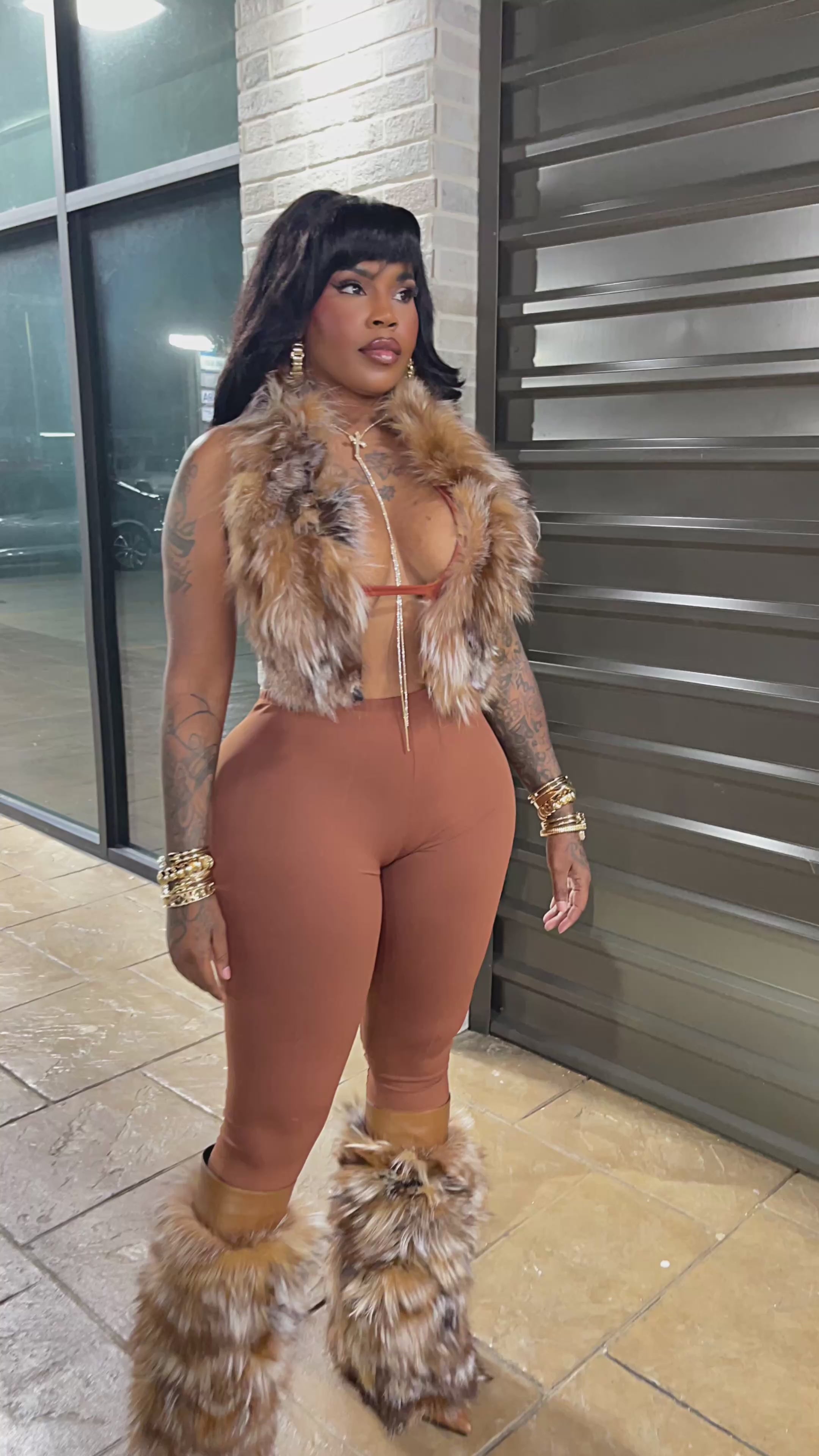 REAL FOX FUR BOOTS Ship date 12/5-12-15